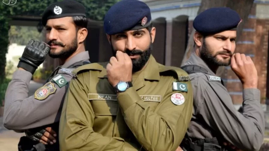 3 Punjab Police Constables are posing for photo